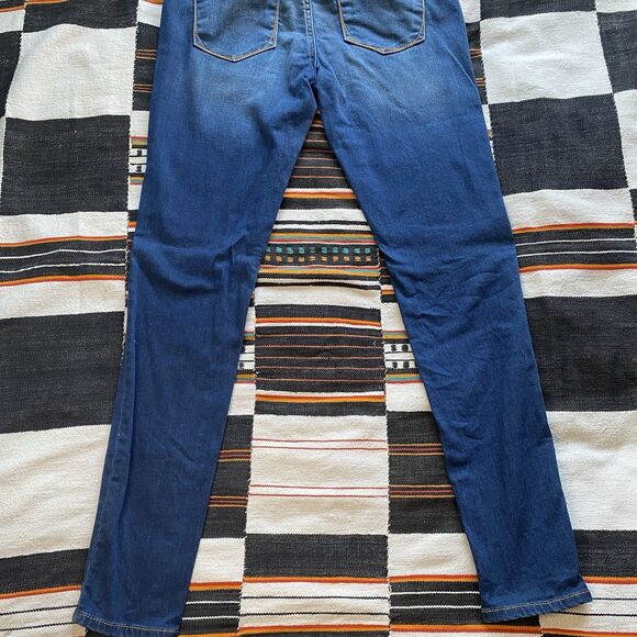 LL Bean Signature Women’s Dark Wash Skinny Stretch Mid Rise Jeans Size 8. - Picture 11 of 11